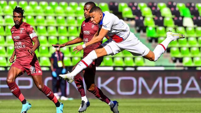 1619311695277071500.jpg Kylian-Mbappe-lors-de-Metz-PSG-1013667.jpg